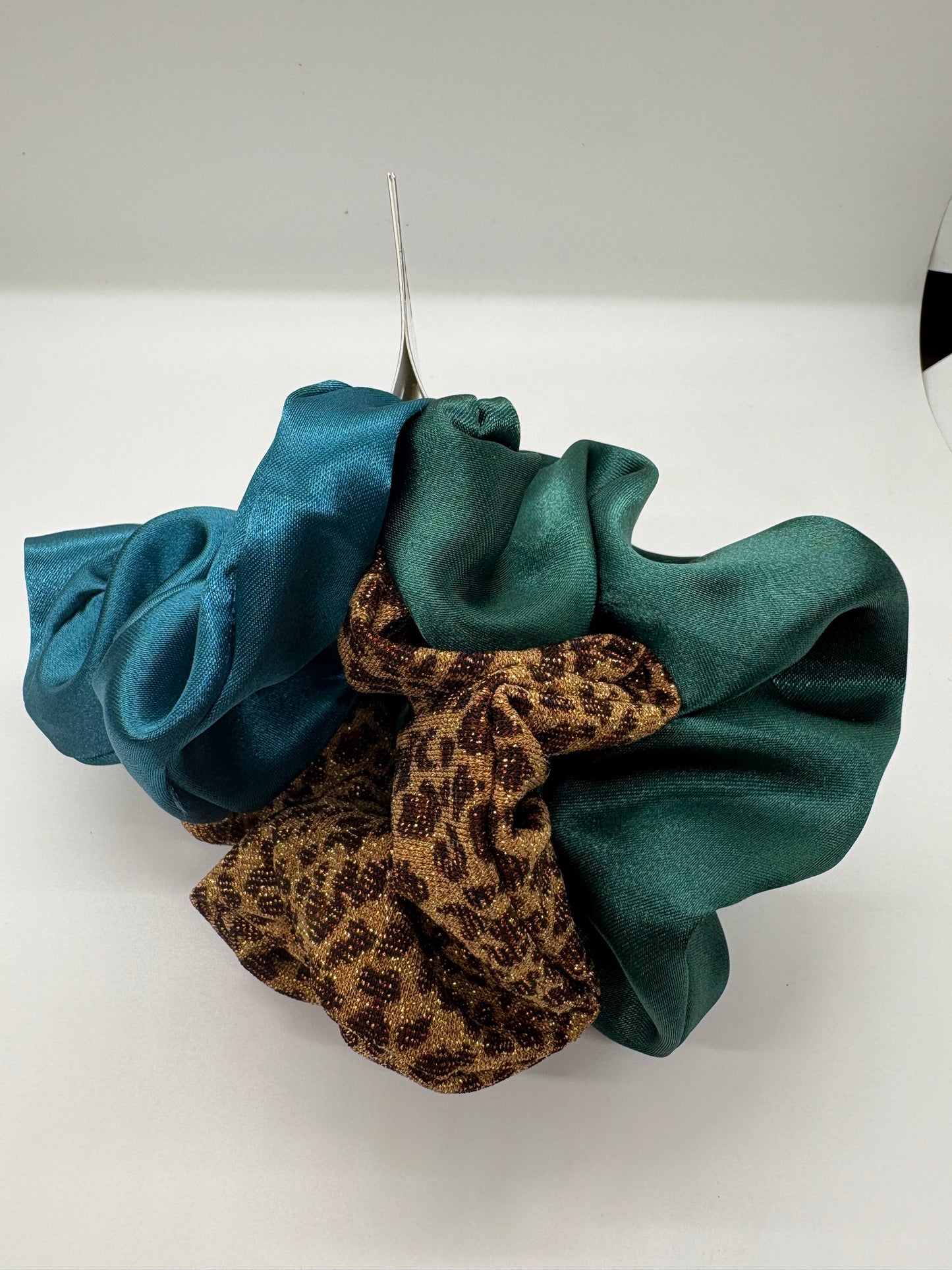 Silky scrunchie 3 pk