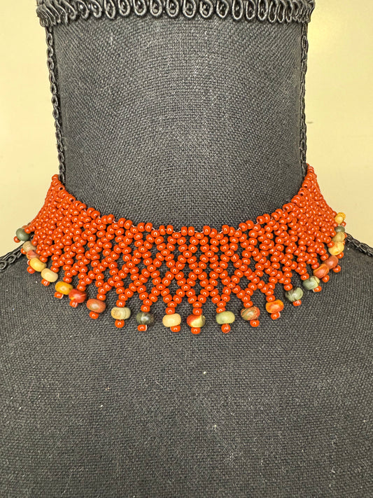 Choker reddish brown
